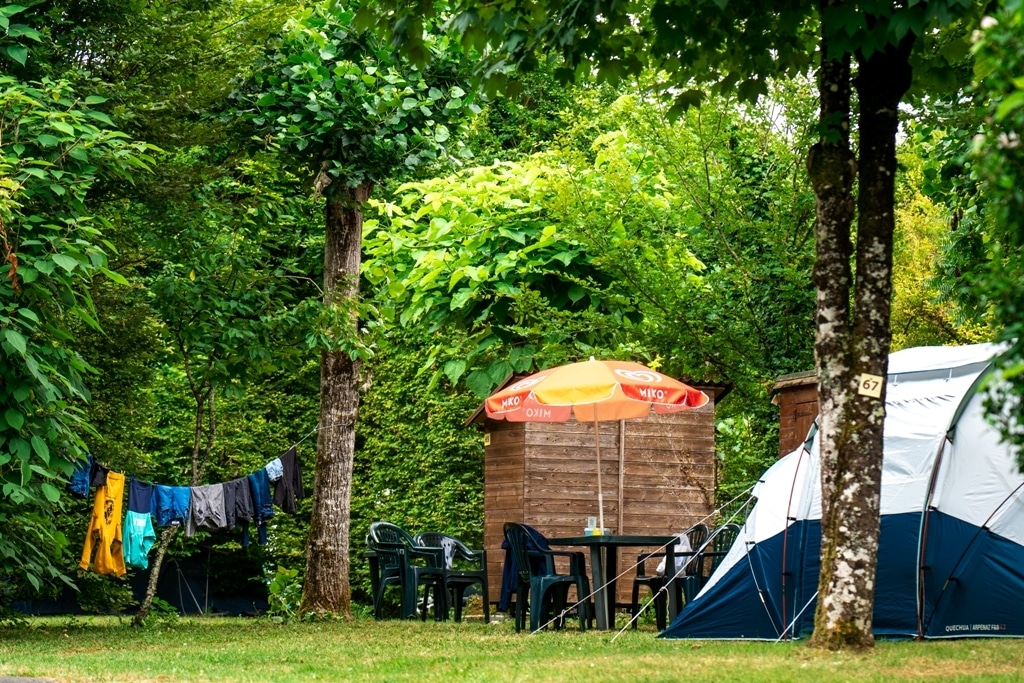 emplacement camping près de sarlat en dordogne