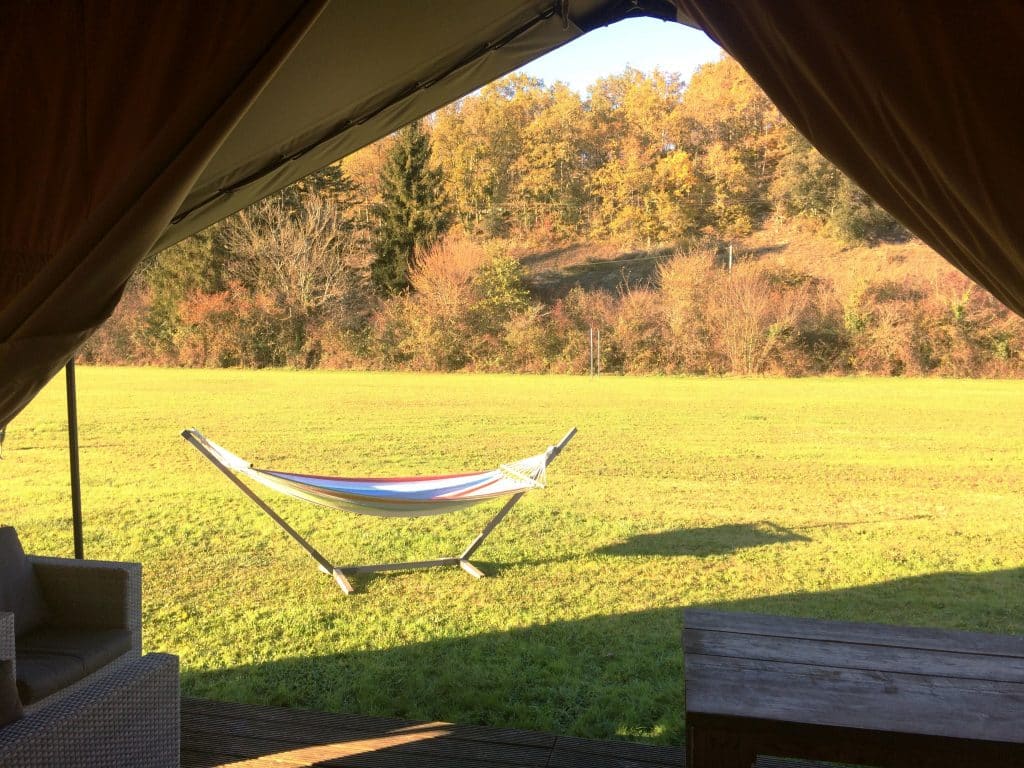 camping avec tente aménagée dordogne