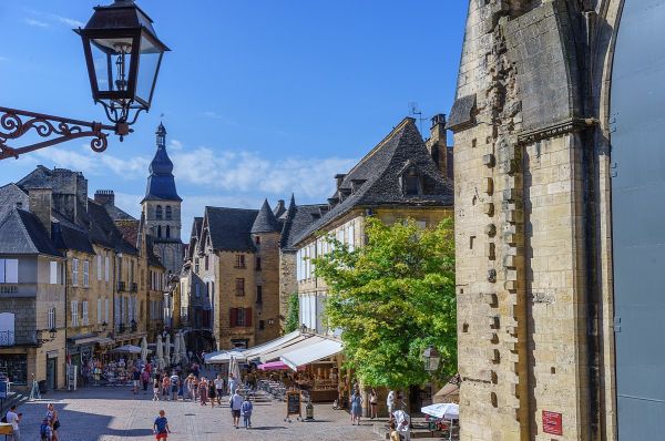 place de la liberté in sarlat