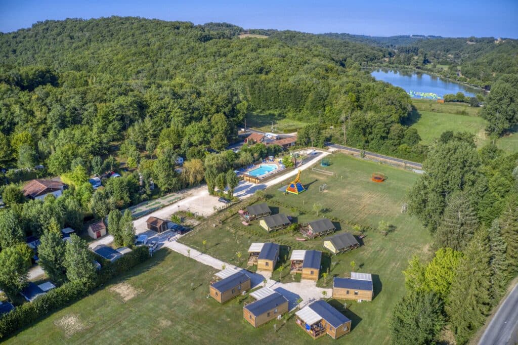 camping bord de lac dordogne